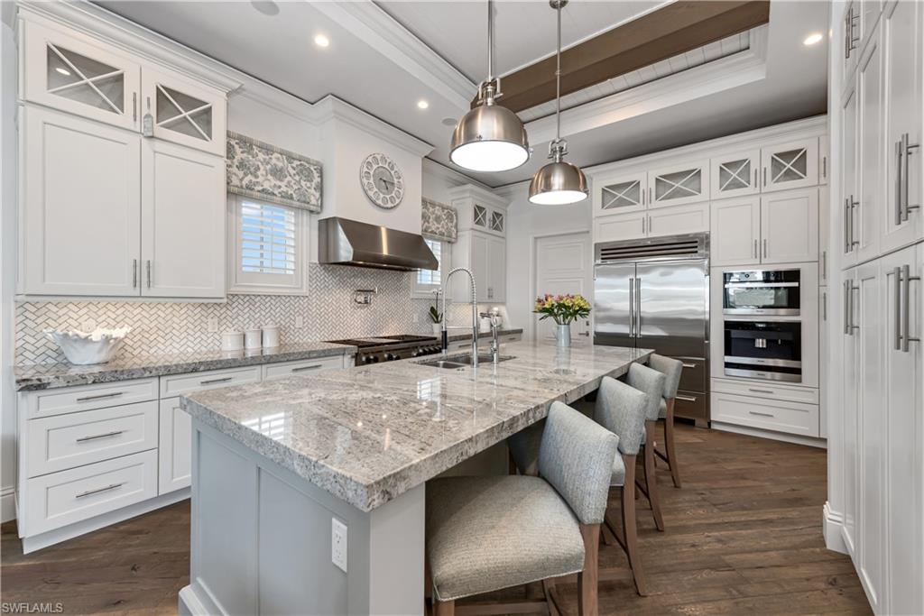 GOLDEN SHORES - Residential