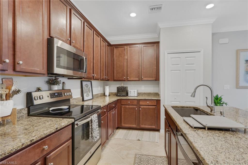 COPPER OAKS - Residential