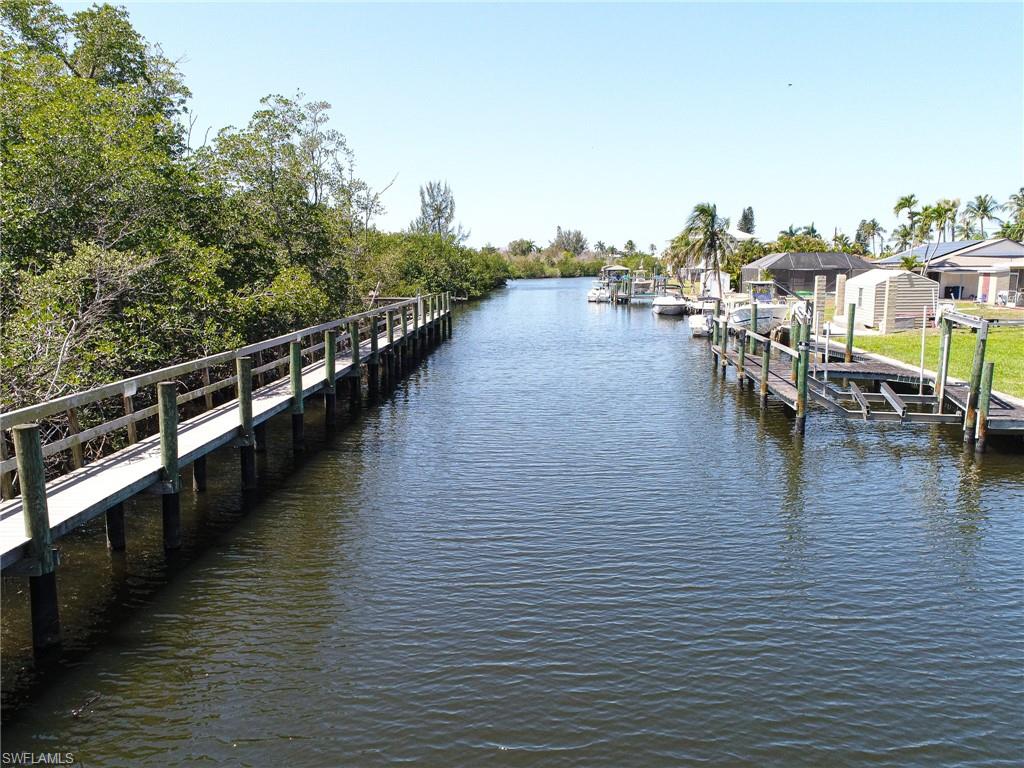 BONITA BEACH - Commercial Sale