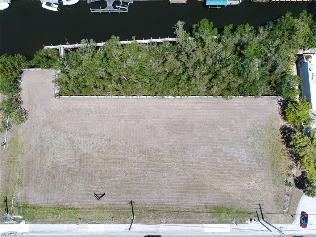 BONITA BEACH - Commercial Sale