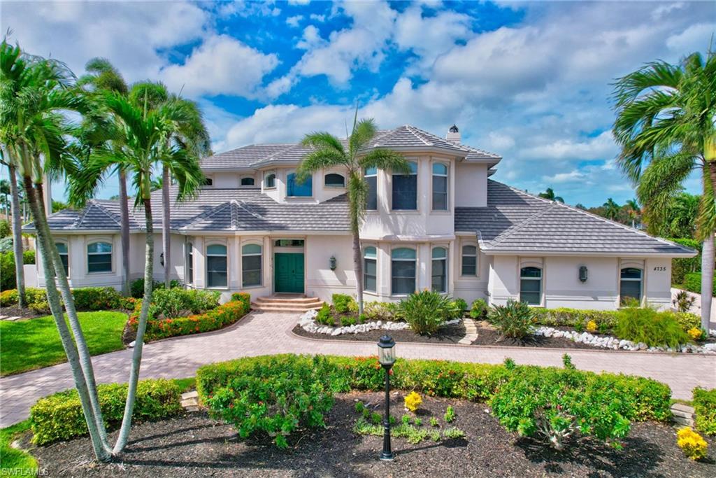 4735 Lighthouse LN