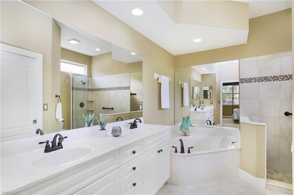 IBIS COVE - Residential