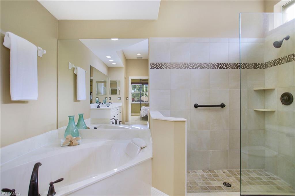 IBIS COVE - Residential