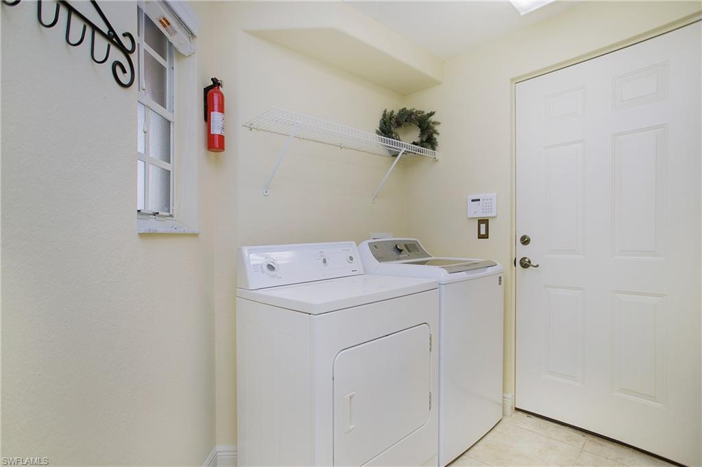 IBIS COVE - Residential