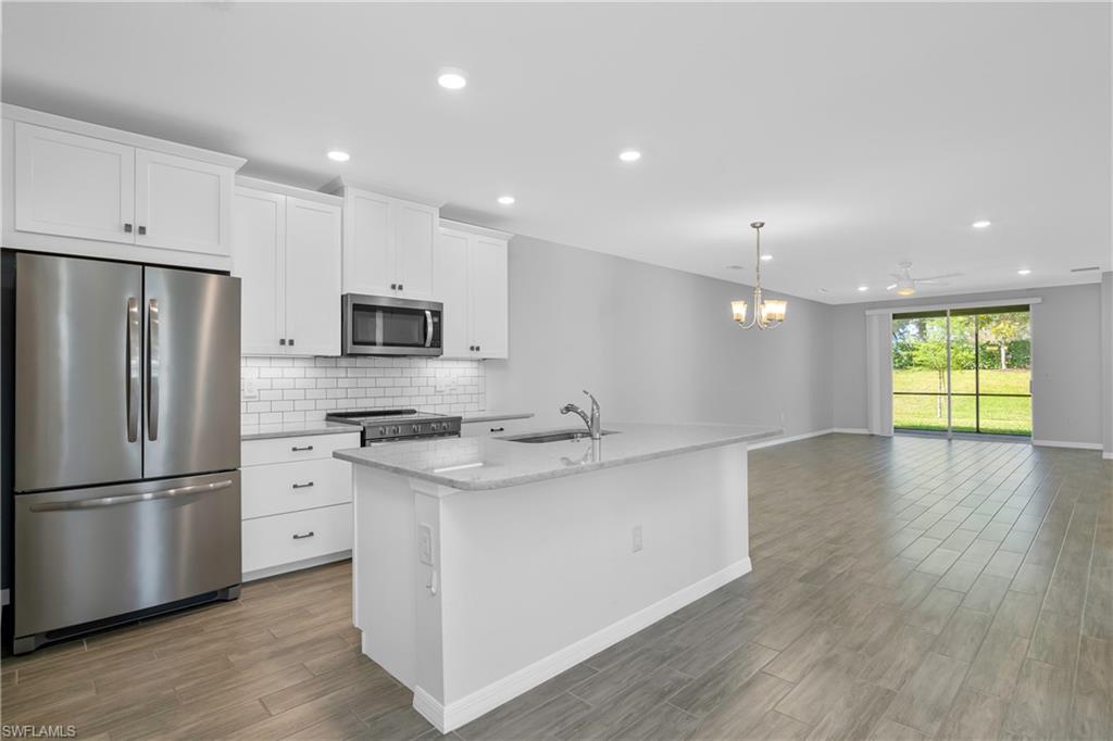 CORAL HARBOR - Residential Lease