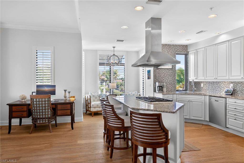 NAPLES BAY RESORT - Residential