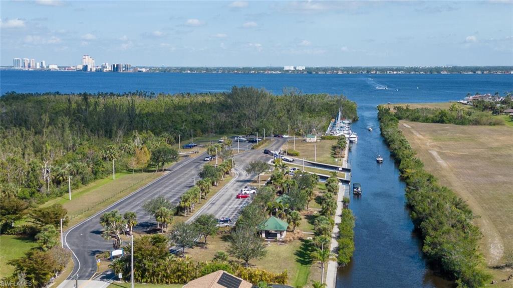 SANDY ROSE CONDO - Residential