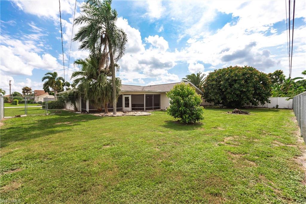 COUNTRY CLUB ESTATES - Residential