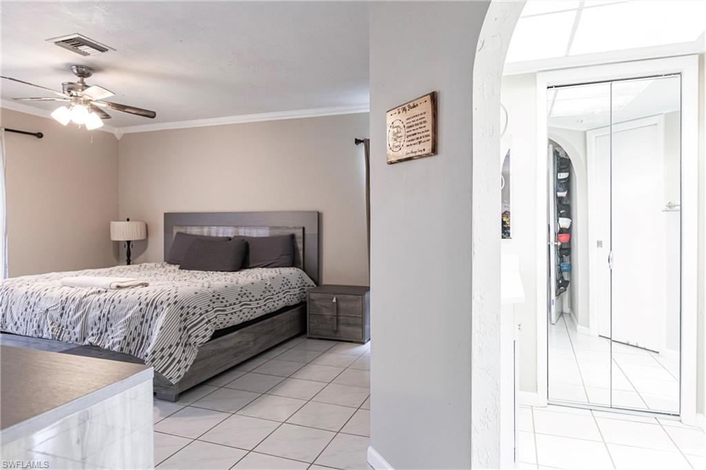 COUNTRY CLUB ESTATES - Residential