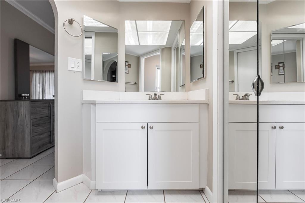 COUNTRY CLUB ESTATES - Residential