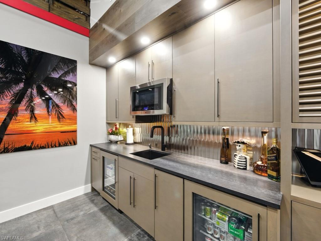 994 N Barfield DR 11