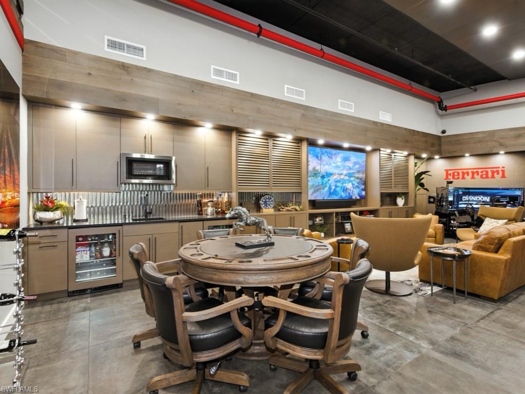 994 N Barfield DR 11