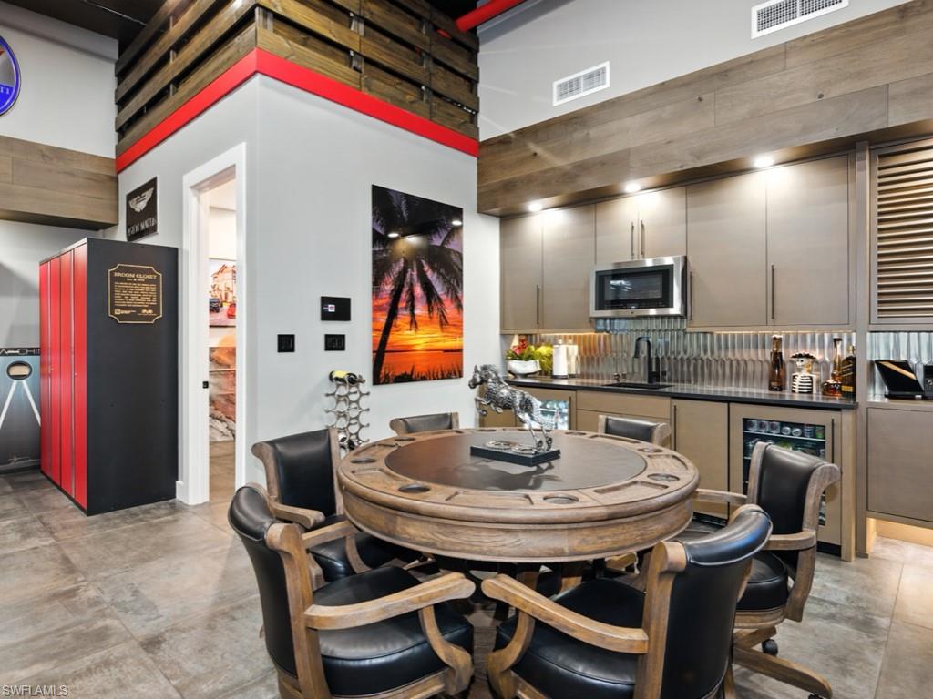 994 N Barfield DR 11