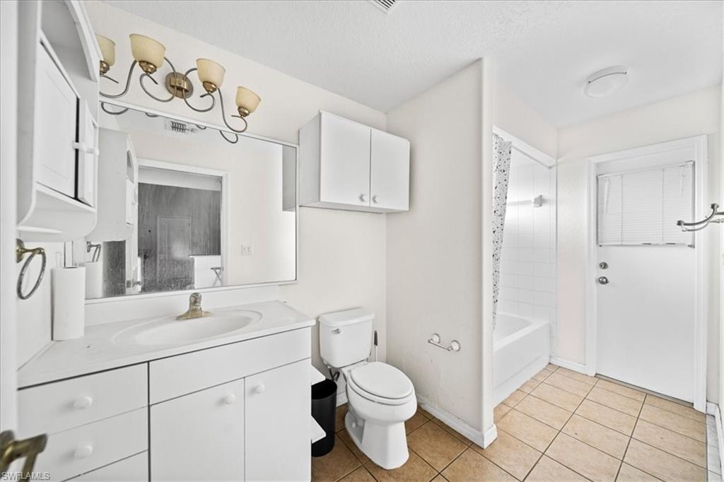 LEHIGH ACRES - Residential Lease