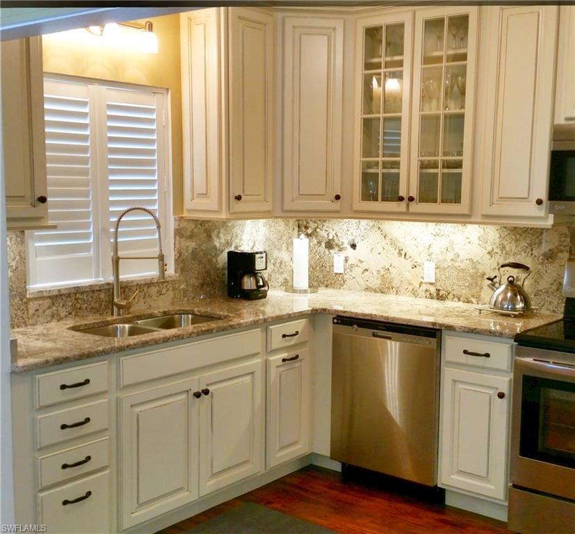 ALLEN COURT - Residential