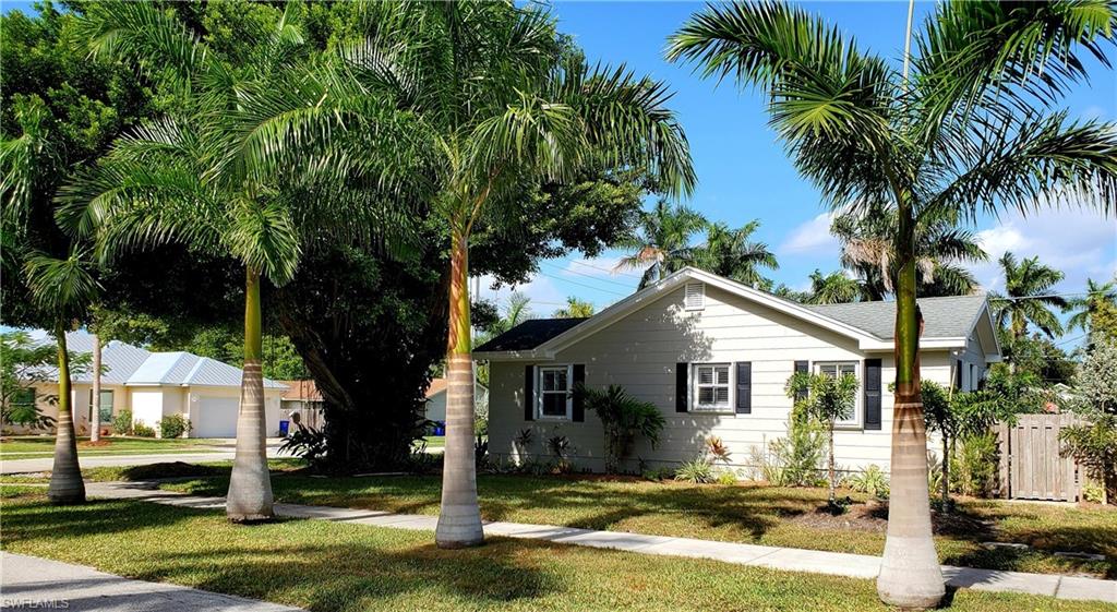 ALLEN COURT - Residential