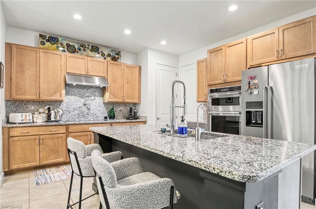 HAMILTON PLACE - Residential