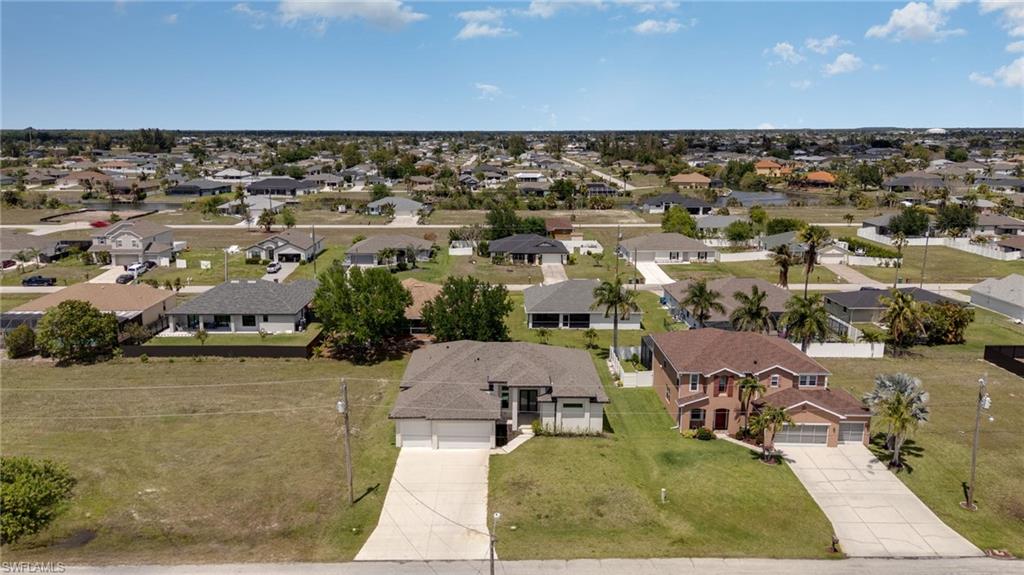 CAPE CORAL - Residential