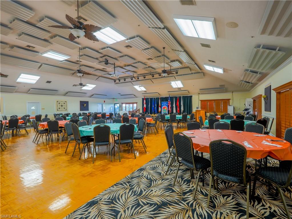 CRYSTAL LAKE RV RESORT - Residential