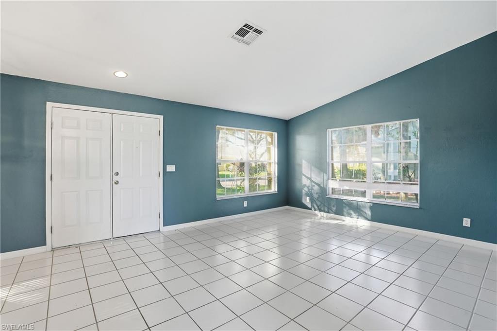 EAGLE POINTE - Residential