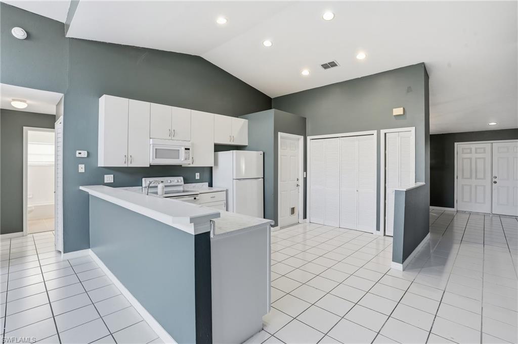 EAGLE POINTE - Residential