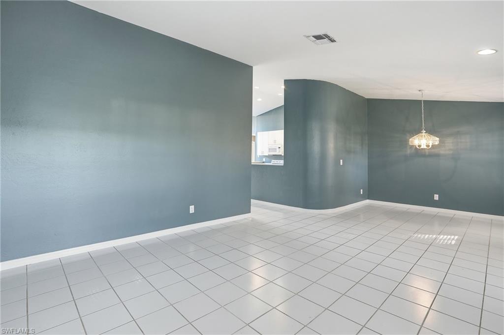 EAGLE POINTE - Residential