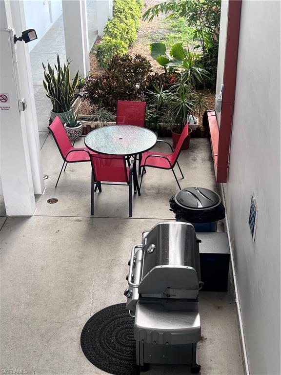 SEVEN LAKES - Residential