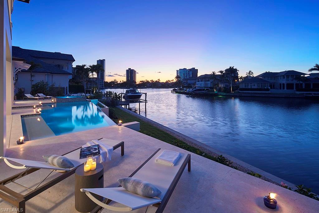 PARK SHORE - Residential