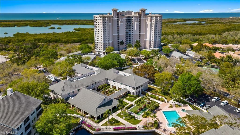 ARBOR TRACE - Residential