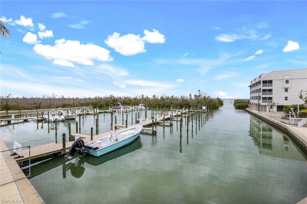 BAY VILLAS - Residential