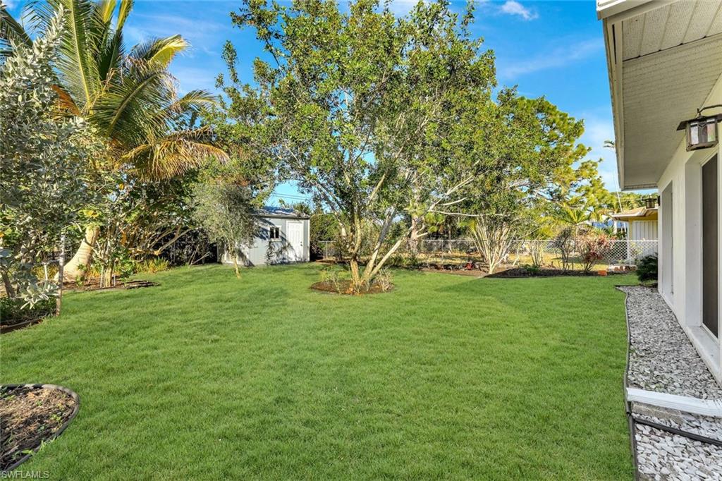 BONITA SHORES - Residential