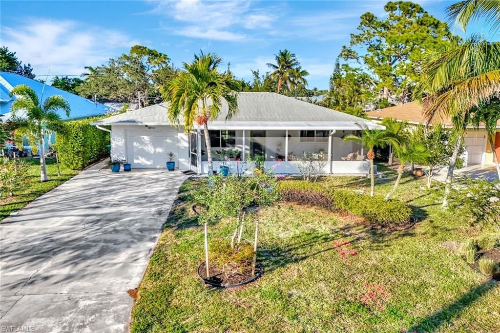 Photo of 55 9th ST, BONITA SPRINGS, FL 34134 (MLS # 226005187)