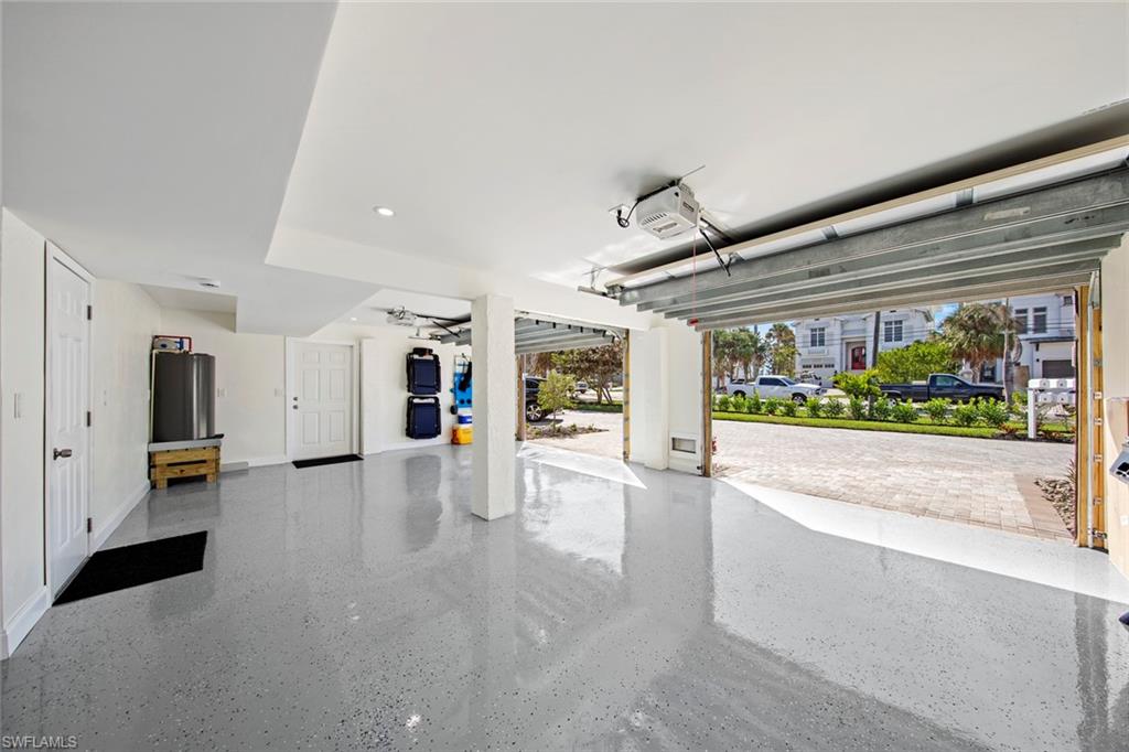 PALM BAY ESTATES - Residential