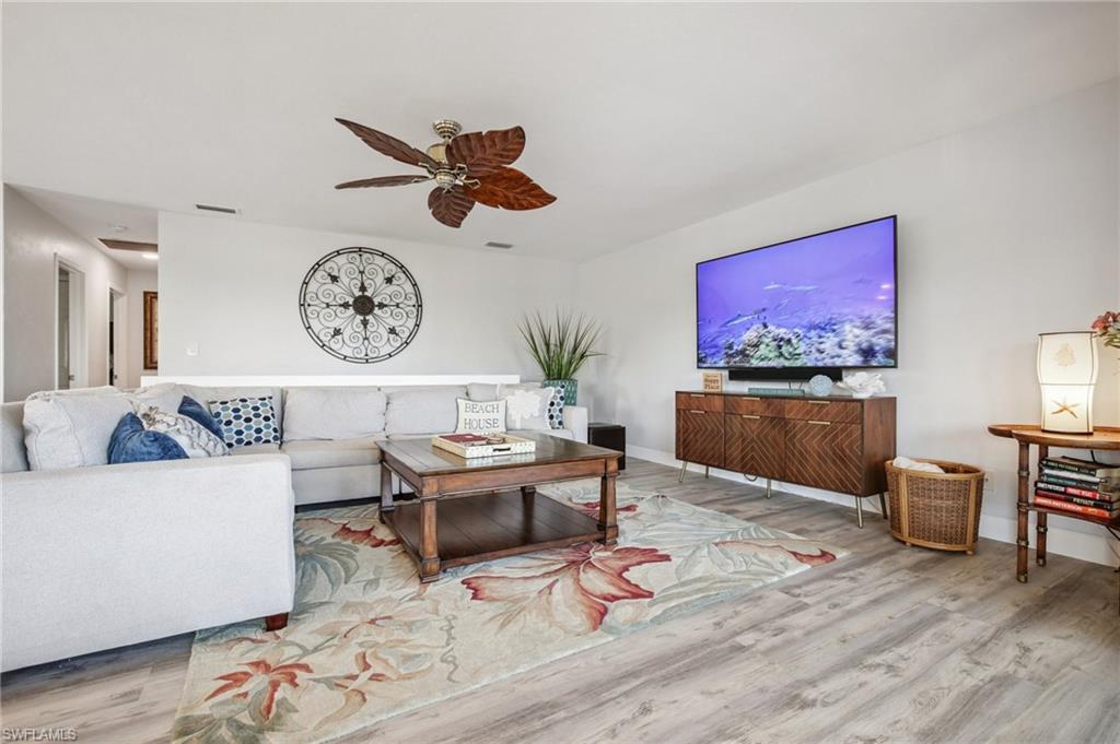 PALM BAY ESTATES - Residential