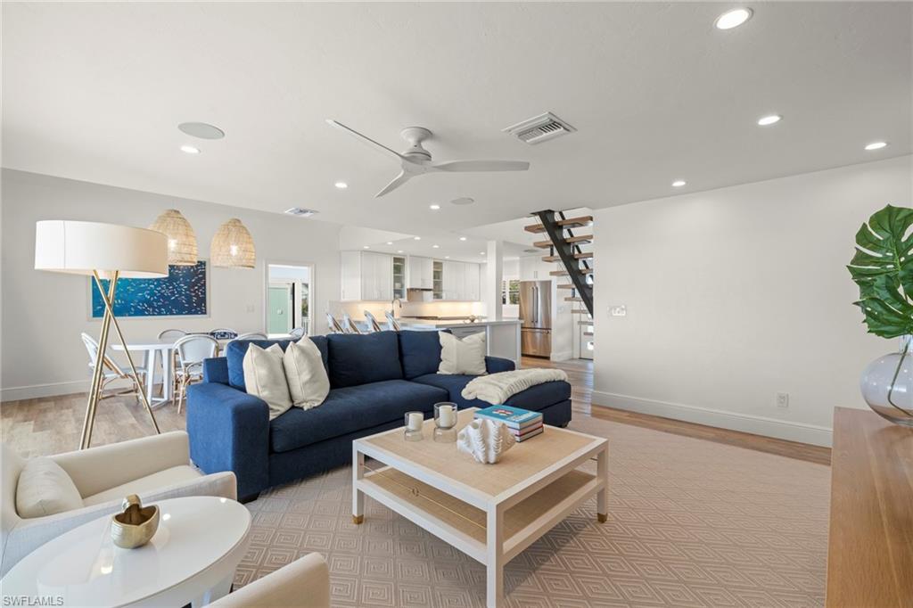 BEACH HOMES - Residential