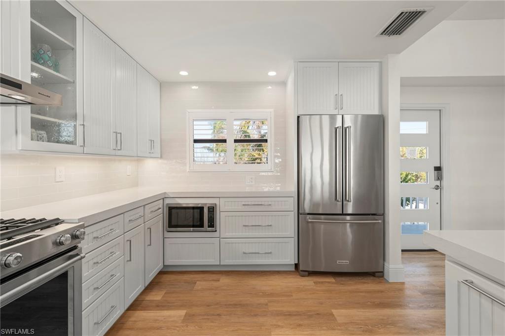 BEACH HOMES - Residential