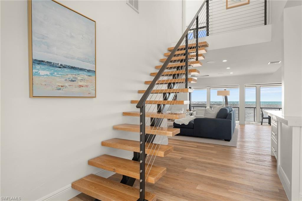 BEACH HOMES - Residential