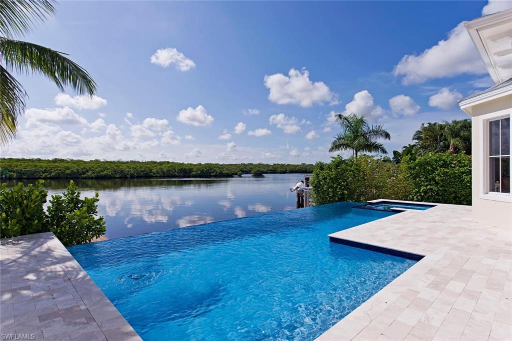 ROYAL HARBOR - Residential