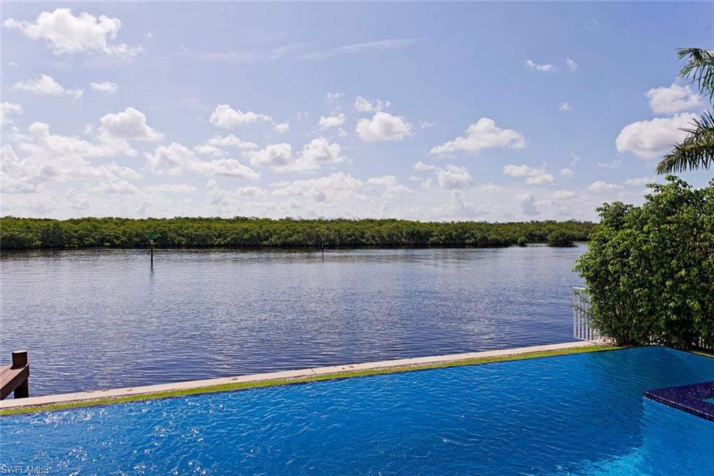 ROYAL HARBOR - Residential