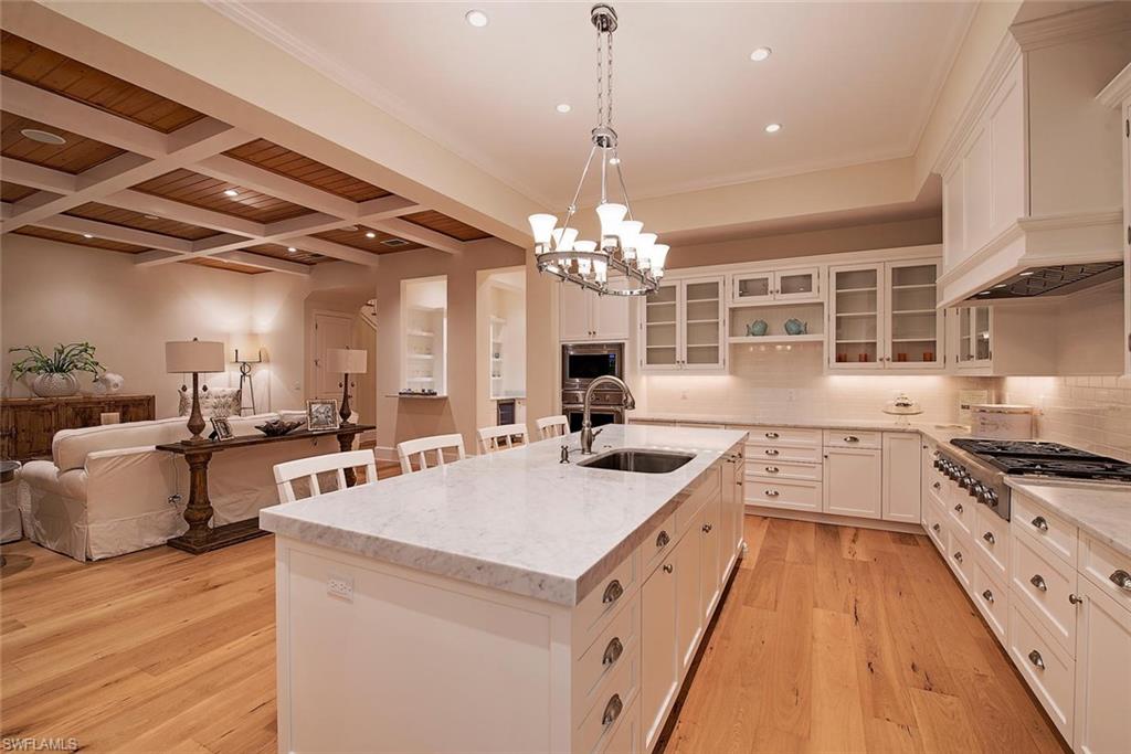 ROYAL HARBOR - Residential