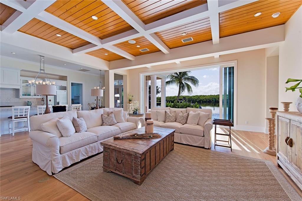 ROYAL HARBOR - Residential