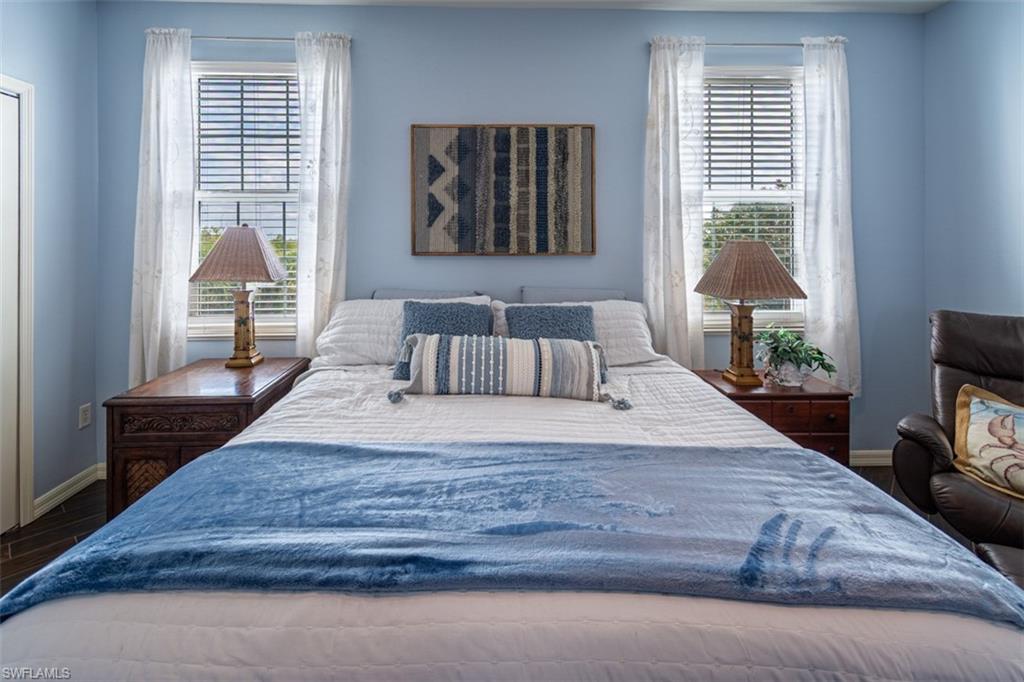 VINTAGE BAY - Residential