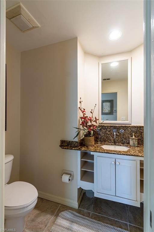 VINTAGE BAY - Residential