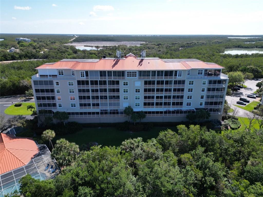 VINTAGE BAY - Residential