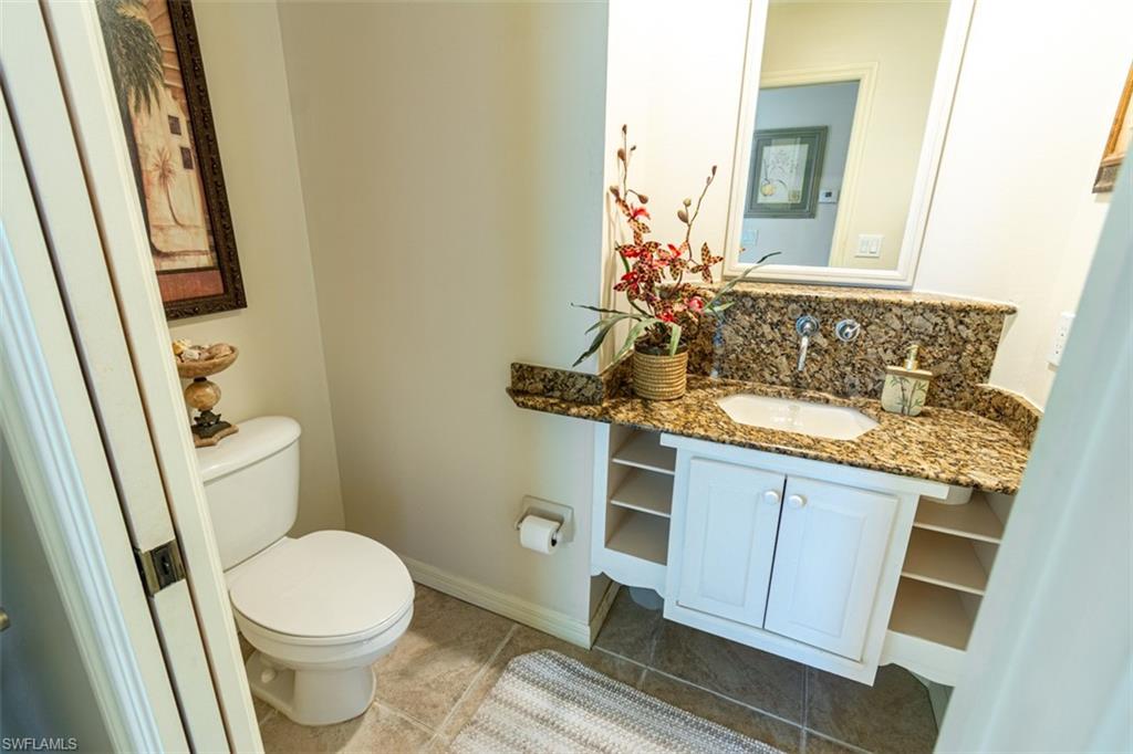 VINTAGE BAY - Residential