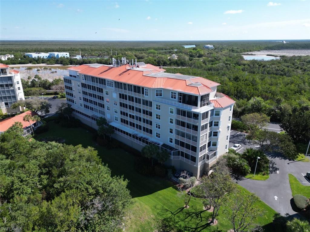 VINTAGE BAY - Residential