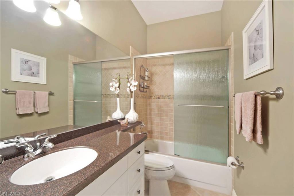 VILLAS AT OLDE HICKORY - Residential