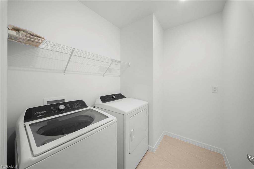 WHISPERING LAKES - Residential Lease