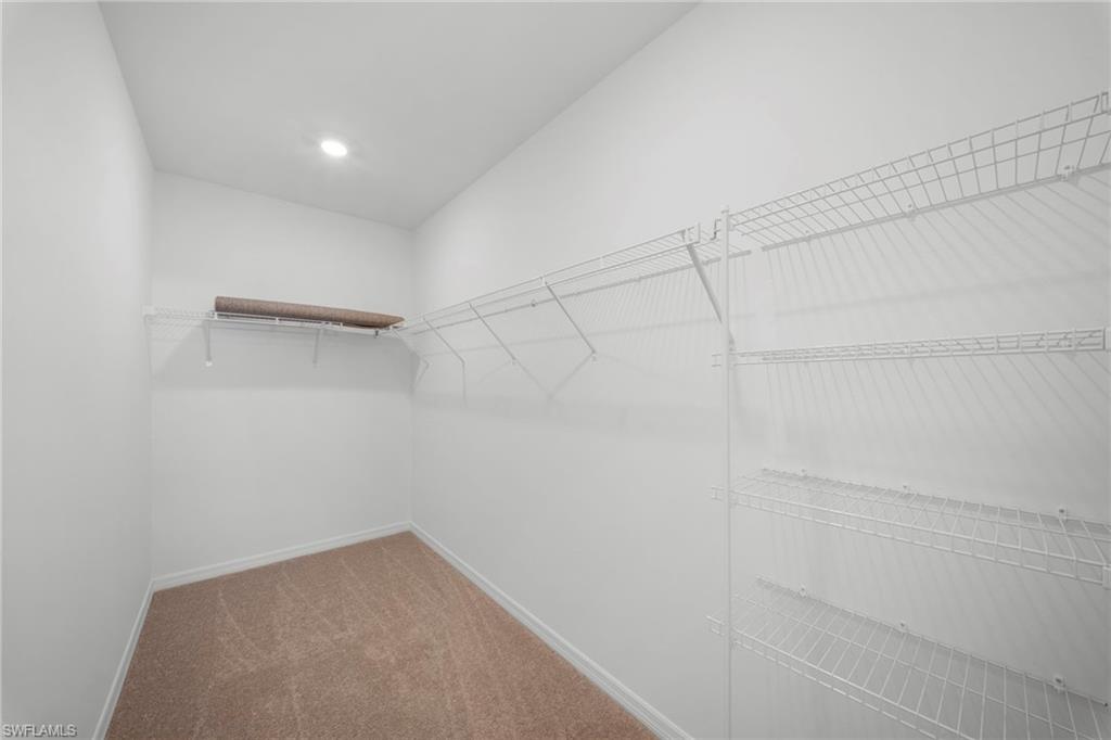 WHISPERING LAKES - Residential Lease