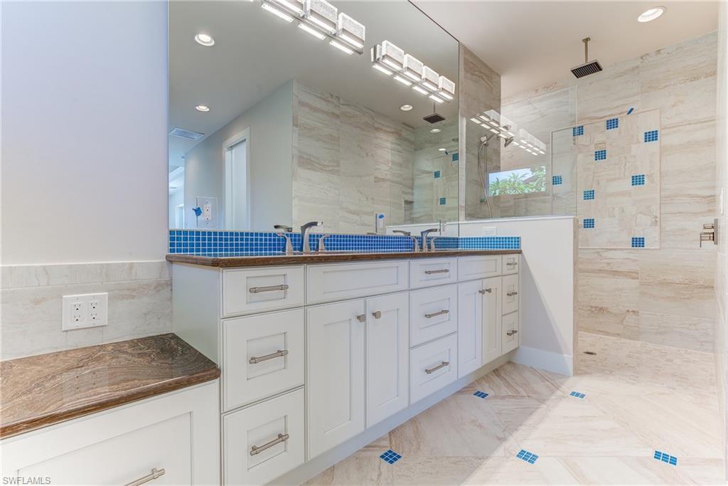 ROSE GARDEN - Residential